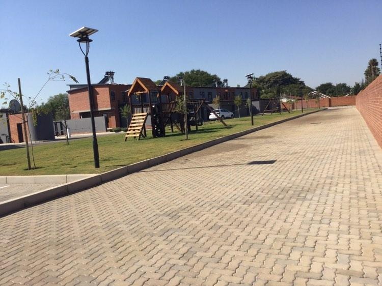 3 Bedroom Property for Sale in Sinoville Gauteng