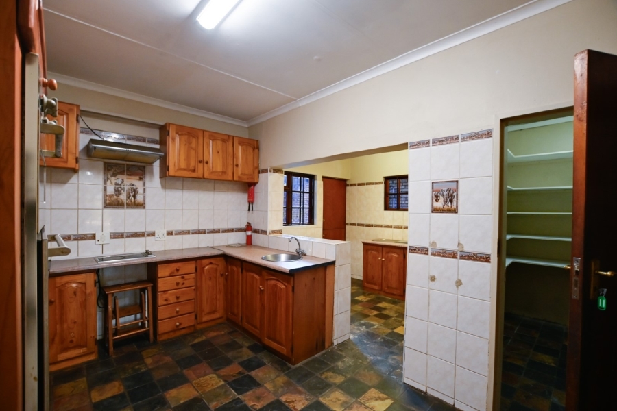 To Let 4 Bedroom Property for Rent in Kilner Park Gauteng