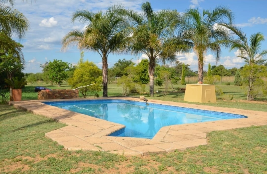 7 Bedroom Property for Sale in Bultfontein A H Gauteng