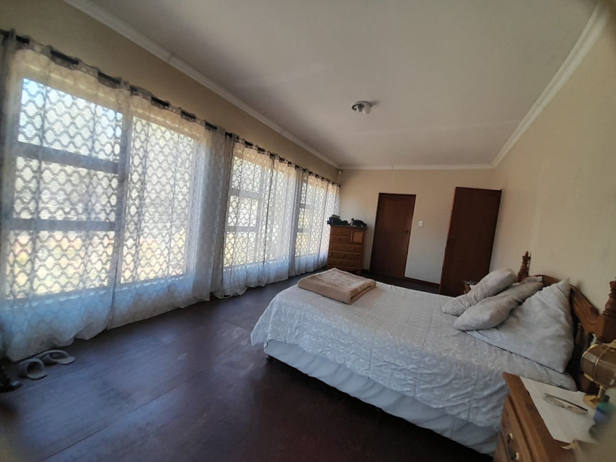 5 Bedroom Property for Sale in Roodeplaat Gauteng