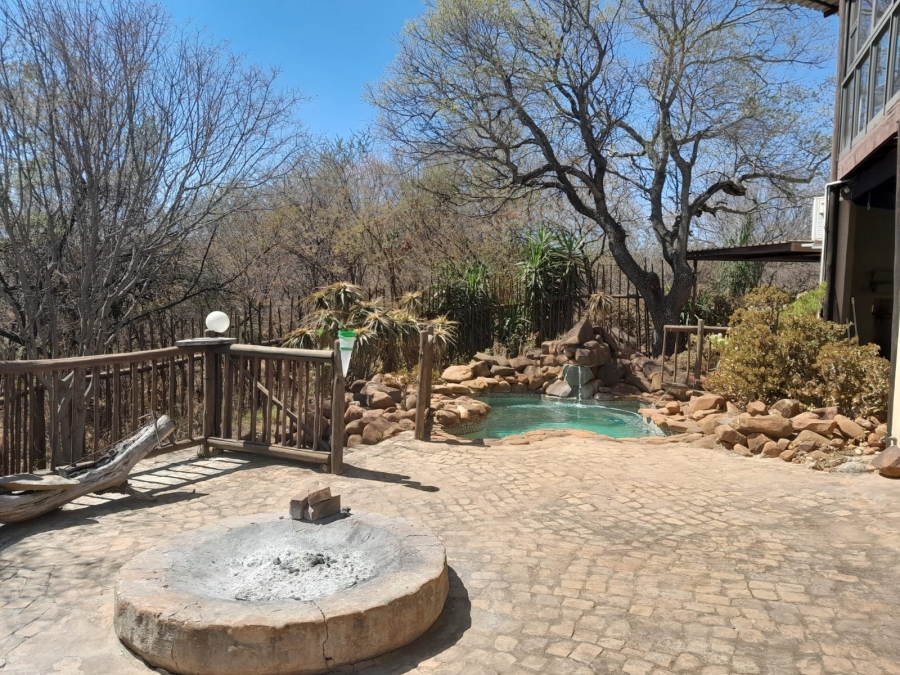 5 Bedroom Property for Sale in Roodeplaat Gauteng