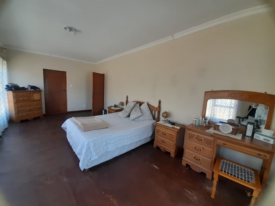 5 Bedroom Property for Sale in Roodeplaat Gauteng