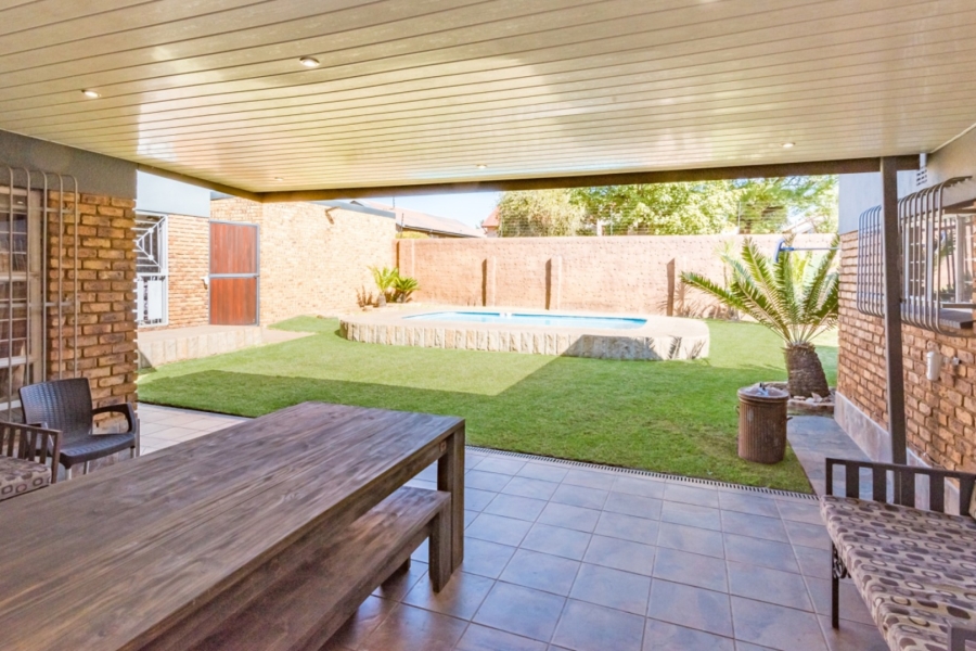 3 Bedroom Property for Sale in Rant En Dal Gauteng