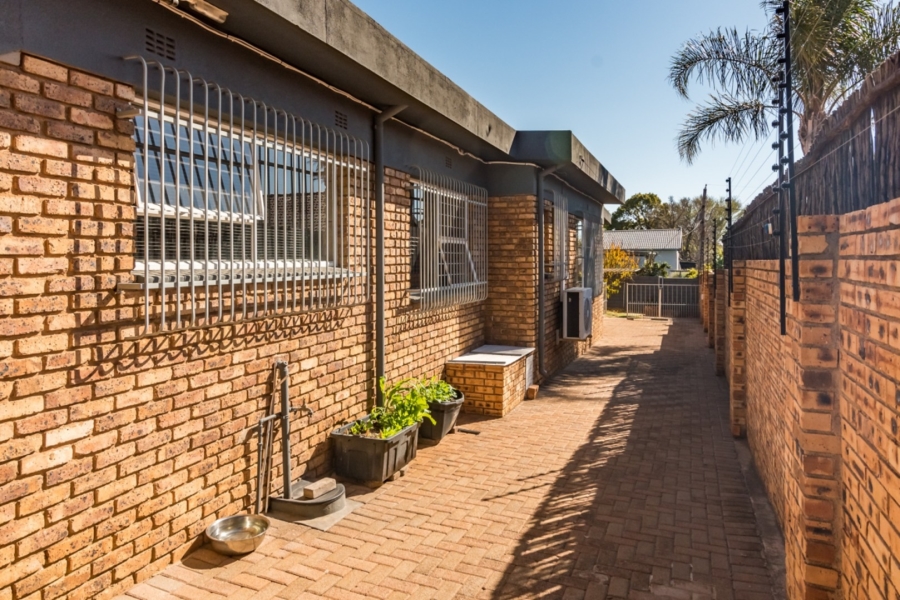 3 Bedroom Property for Sale in Rant En Dal Gauteng