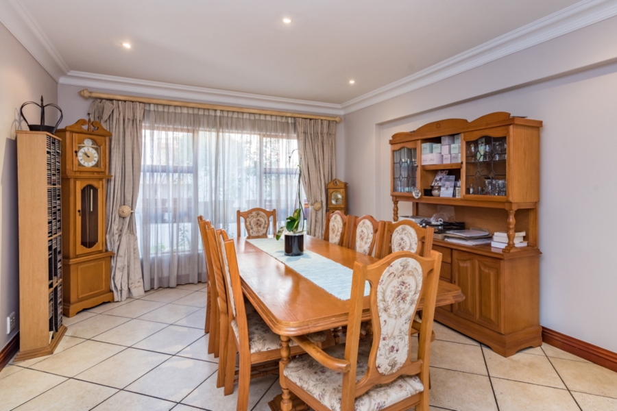 3 Bedroom Property for Sale in Ruimsig Country Estate Gauteng