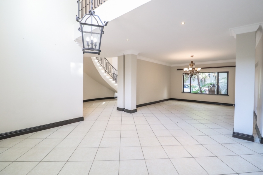 5 Bedroom Property for Sale in Atholl Gauteng