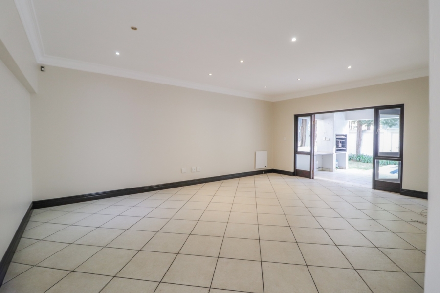 5 Bedroom Property for Sale in Atholl Gauteng