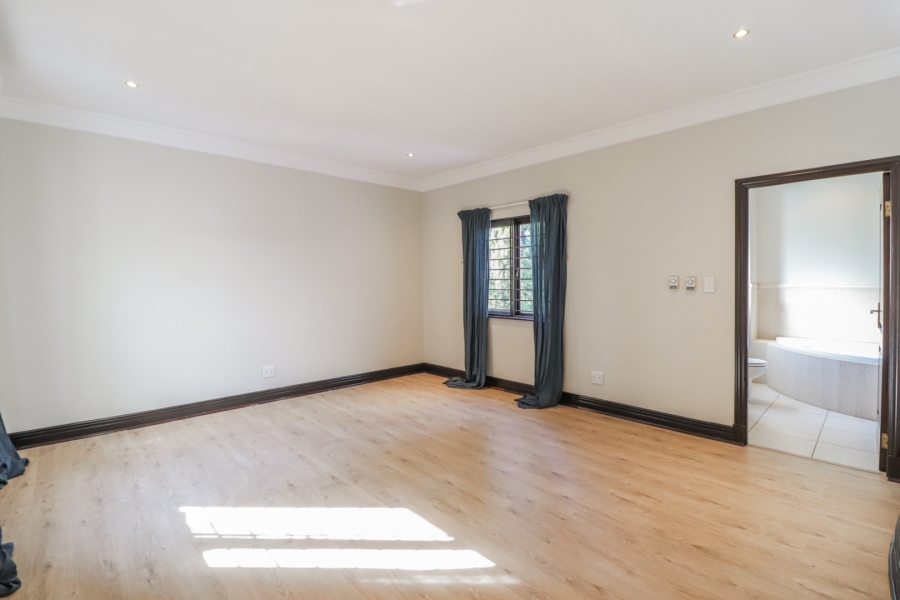 5 Bedroom Property for Sale in Atholl Gauteng