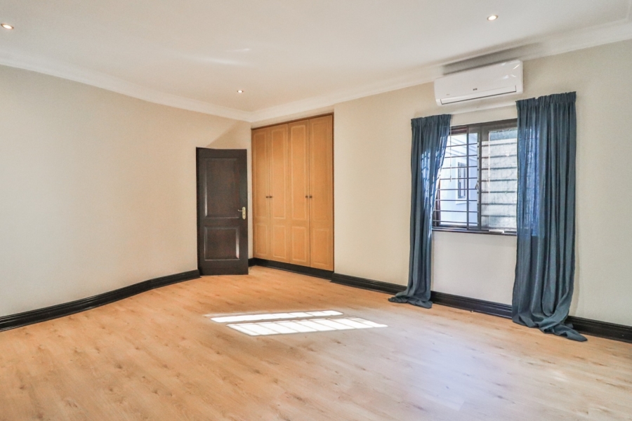 5 Bedroom Property for Sale in Atholl Gauteng