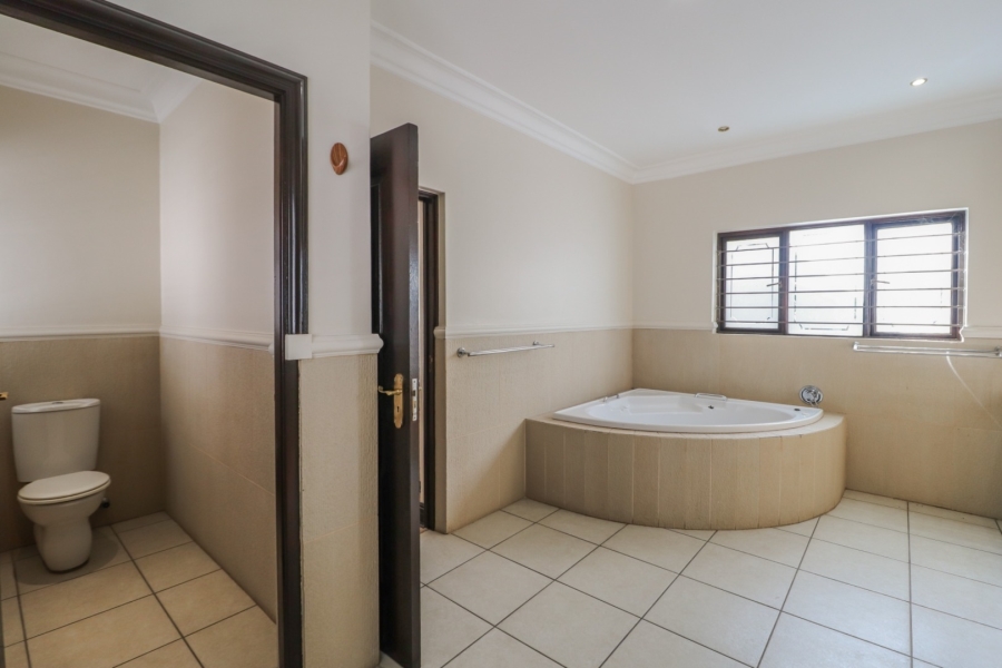 5 Bedroom Property for Sale in Atholl Gauteng