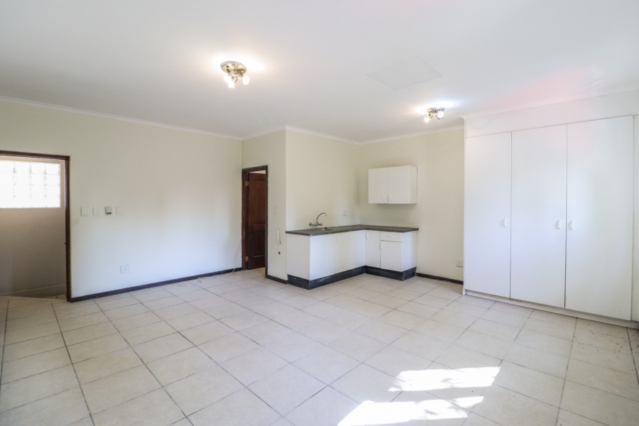 5 Bedroom Property for Sale in Atholl Gauteng