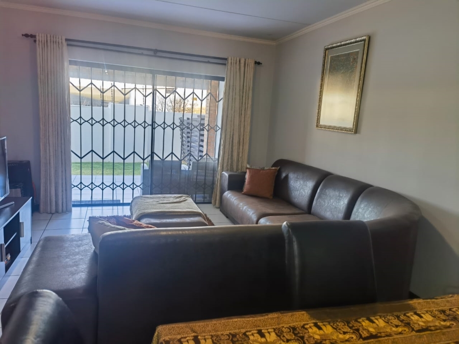 3 Bedroom Property for Sale in Greenstone Hill Gauteng