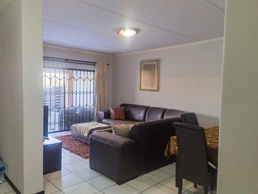 3 Bedroom Property for Sale in Greenstone Hill Gauteng