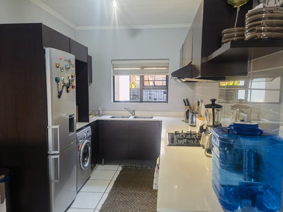 3 Bedroom Property for Sale in Greenstone Hill Gauteng