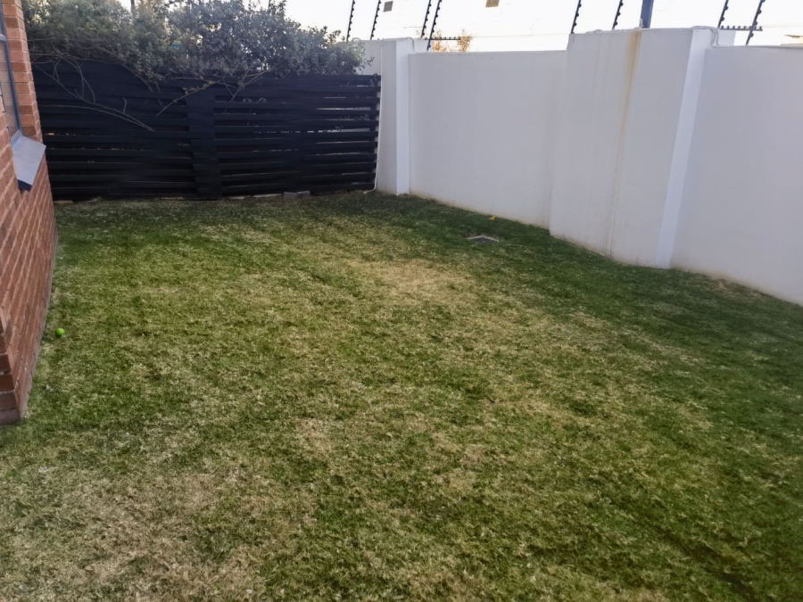 3 Bedroom Property for Sale in Greenstone Hill Gauteng