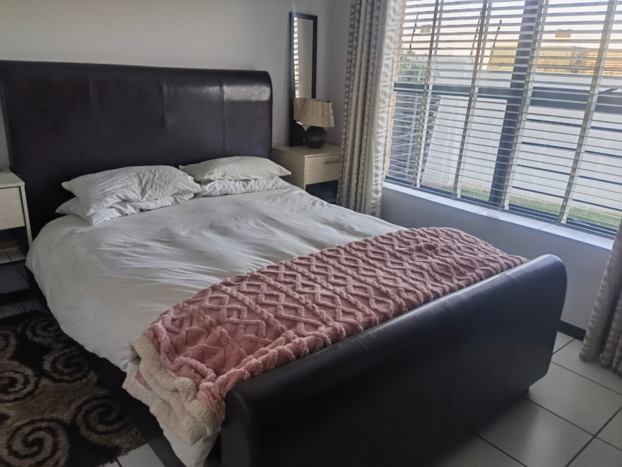 To Let 3 Bedroom Property for Rent in Greenstone Hill Gauteng