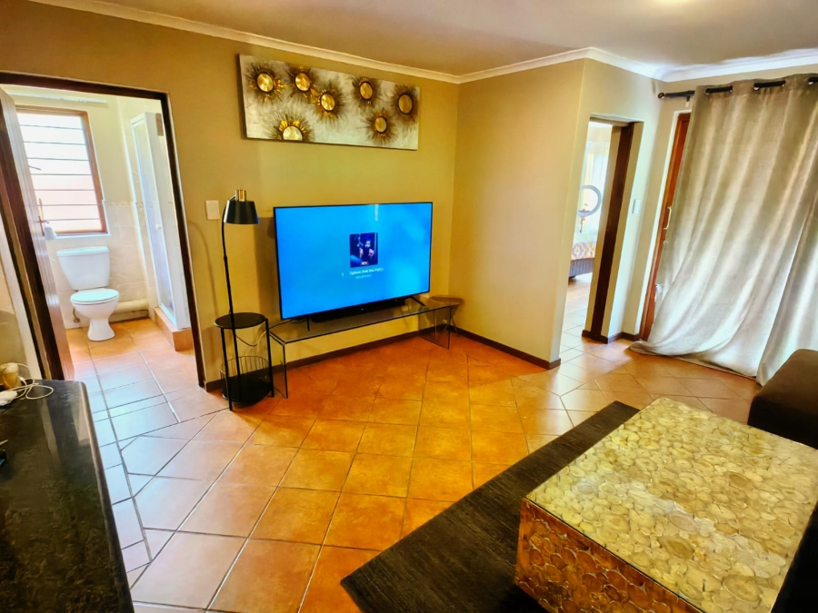 2 Bedroom Property for Sale in Montana Tuine Gauteng