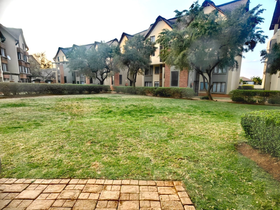 2 Bedroom Property for Sale in Montana Tuine Gauteng