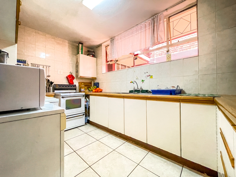 2 Bedroom Property for Sale in Wonderboom South Gauteng