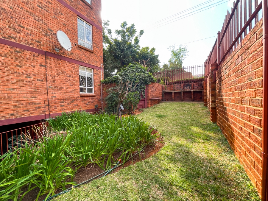 2 Bedroom Property for Sale in Wonderboom South Gauteng