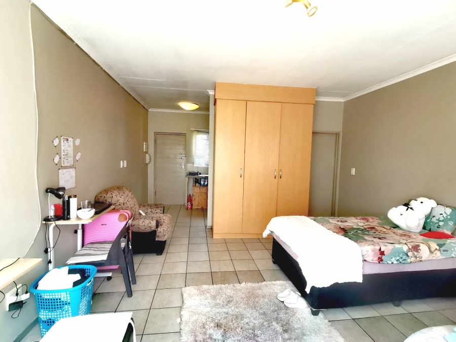 1 Bedroom Property for Sale in Braamfontein Gauteng