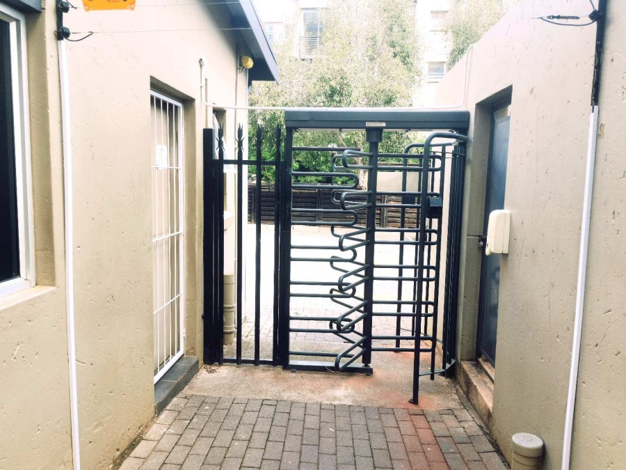 1 Bedroom Property for Sale in Braamfontein Gauteng