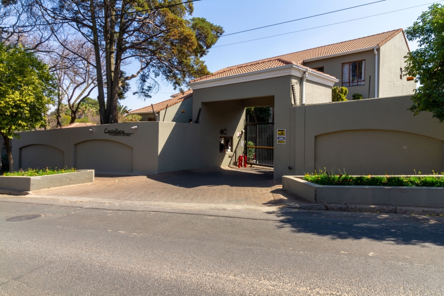 2 Bedroom Property for Sale in Johannesburg North Gauteng