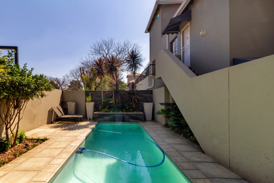 2 Bedroom Property for Sale in Johannesburg North Gauteng