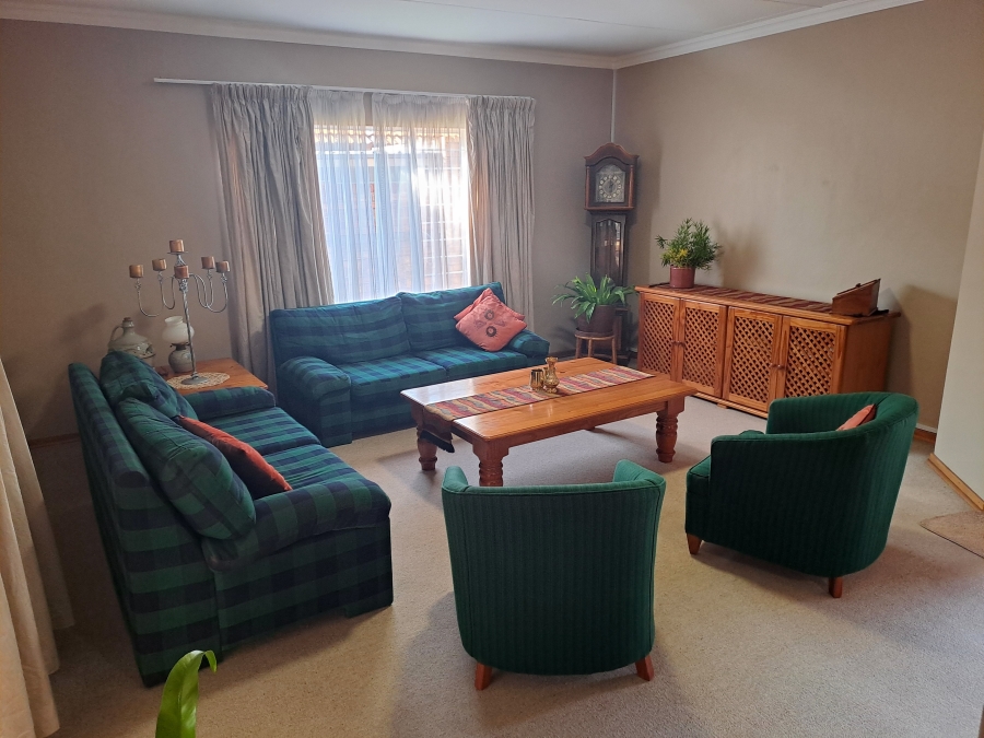 3 Bedroom Property for Sale in Eldoraigne Gauteng