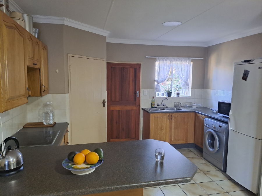 3 Bedroom Property for Sale in Eldoraigne Gauteng