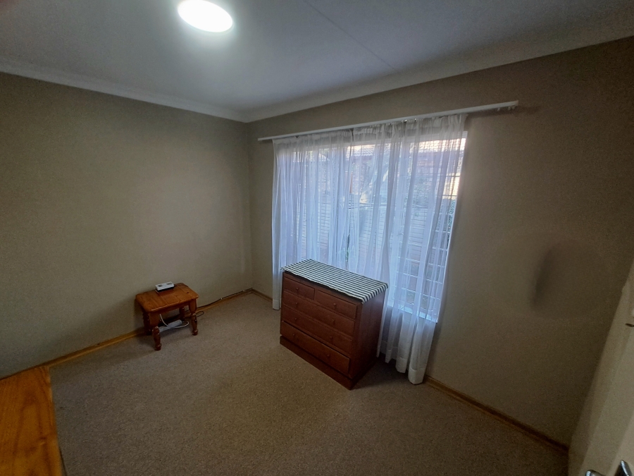 3 Bedroom Property for Sale in Eldoraigne Gauteng