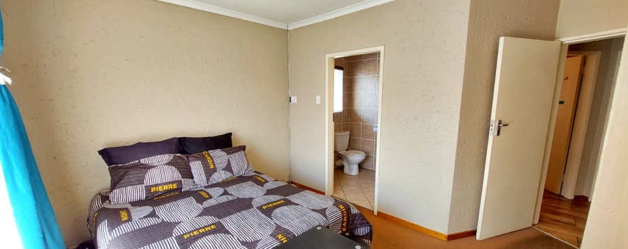 3 Bedroom Property for Sale in Halfway Gardens Gauteng