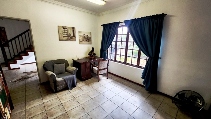 5 Bedroom Property for Sale in Eldoraigne Gauteng