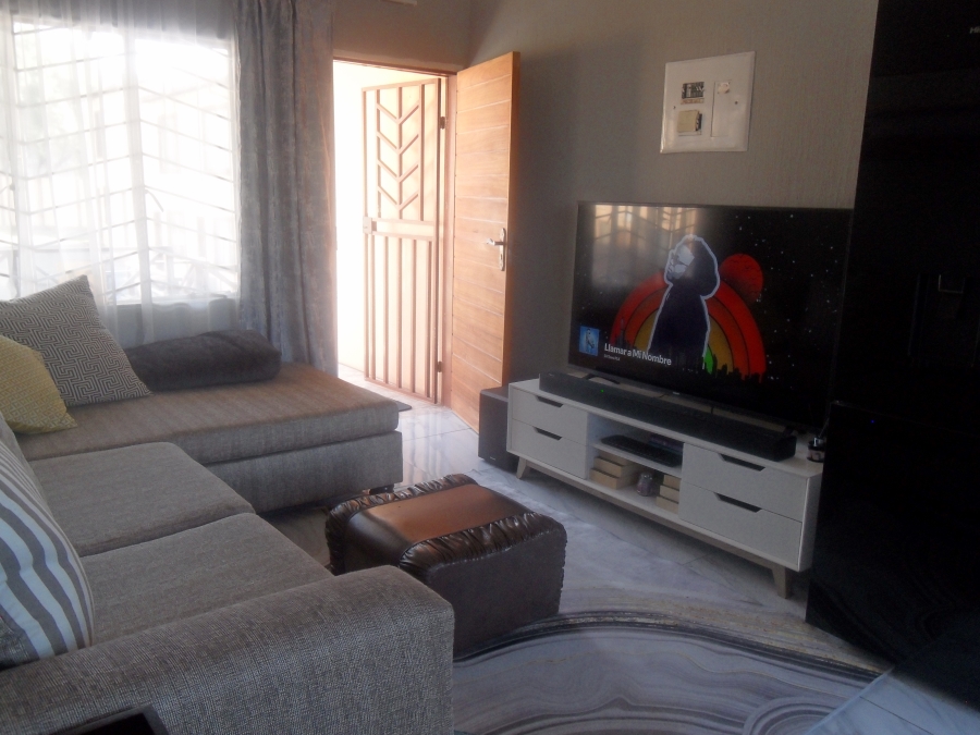 1 Bedroom Property for Sale in Bramley View Gauteng