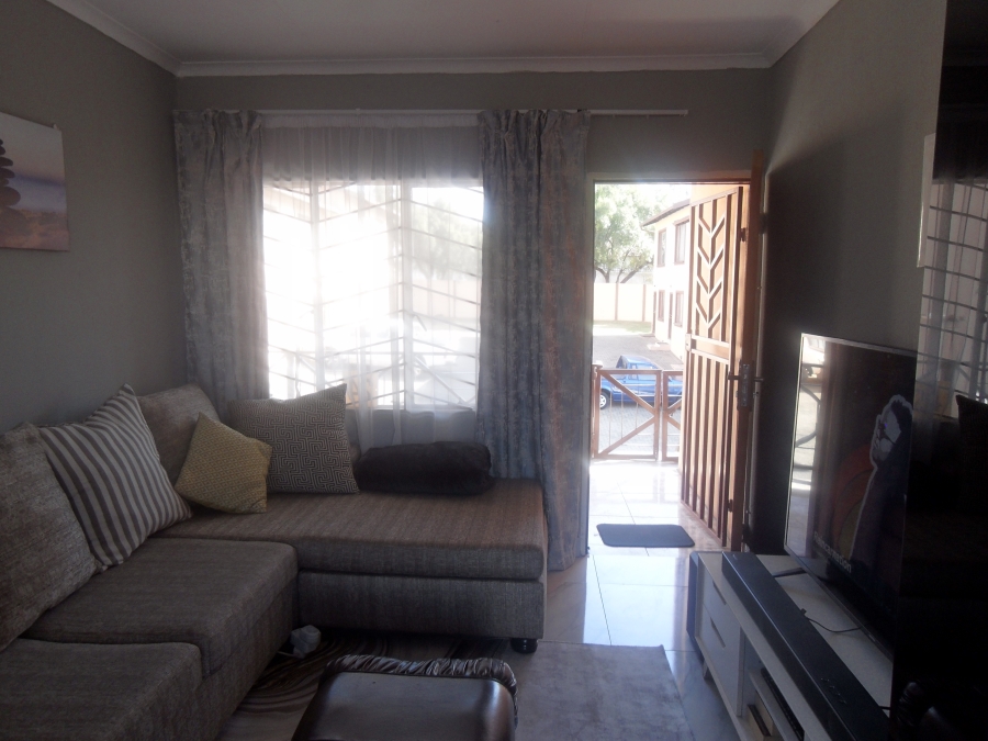 1 Bedroom Property for Sale in Bramley View Gauteng