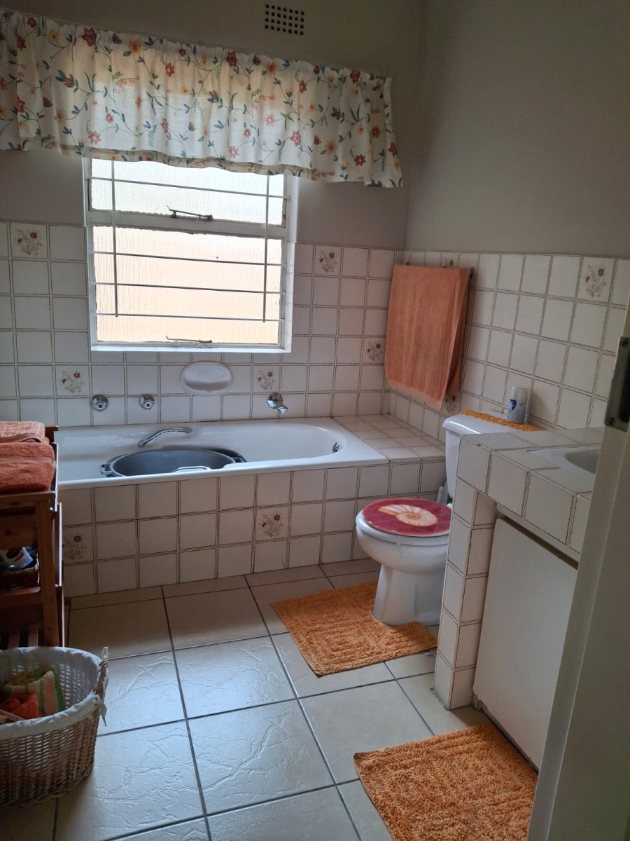 To Let 2 Bedroom Property for Rent in Montgomery Park Gauteng