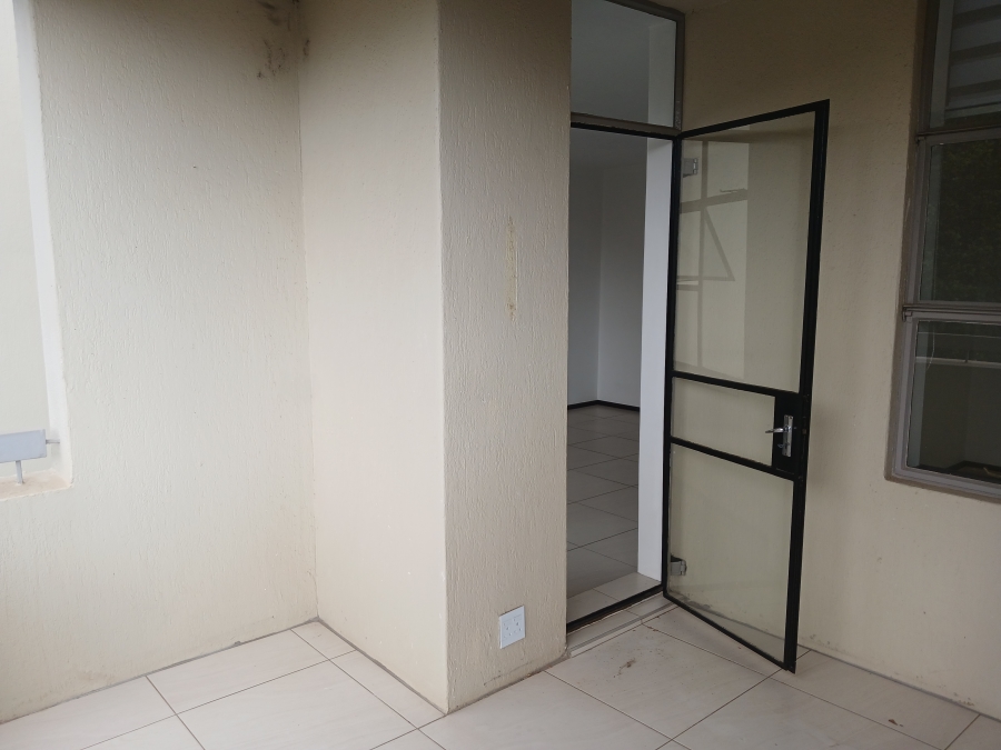 To Let 2 Bedroom Property for Rent in Sandton Central Gauteng