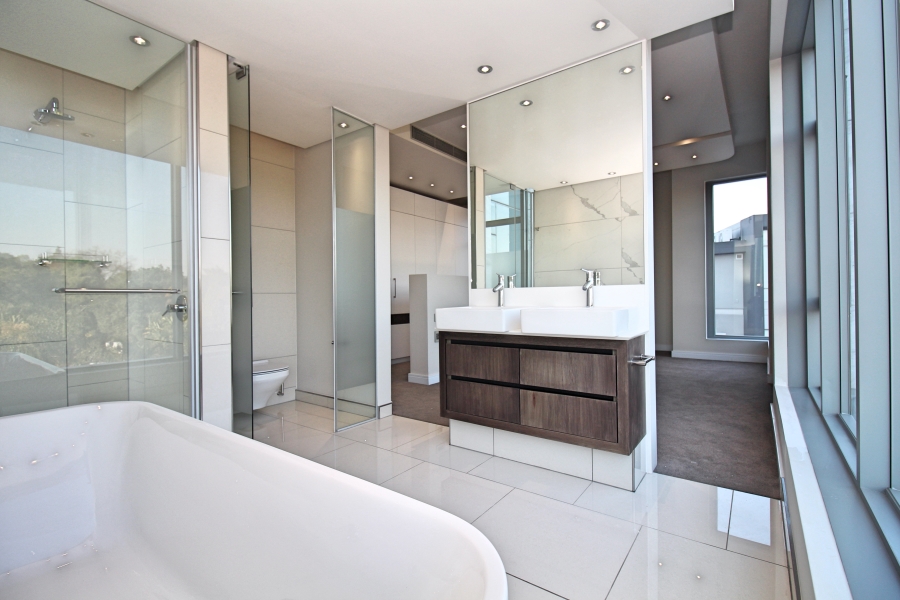 2 Bedroom Property for Sale in Sandhurst Gauteng