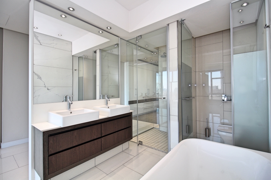 2 Bedroom Property for Sale in Sandhurst Gauteng
