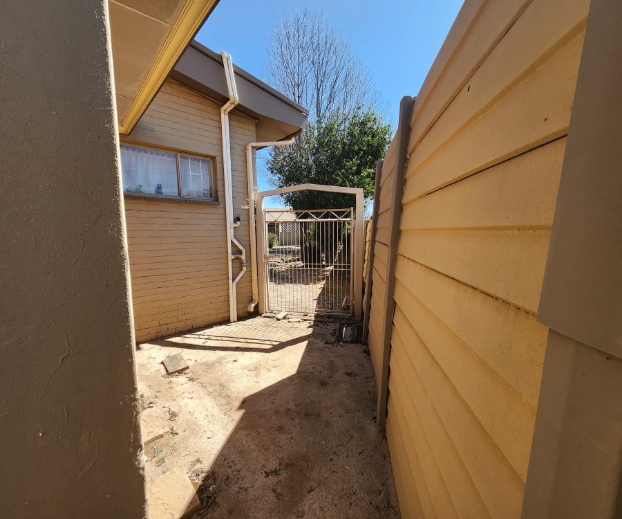 4 Bedroom Property for Sale in Birchleigh Gauteng