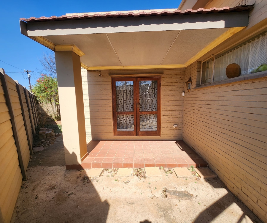 4 Bedroom Property for Sale in Birchleigh Gauteng