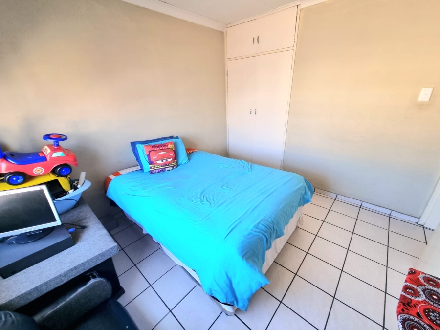 2 Bedroom Property for Sale in Townsview Gauteng