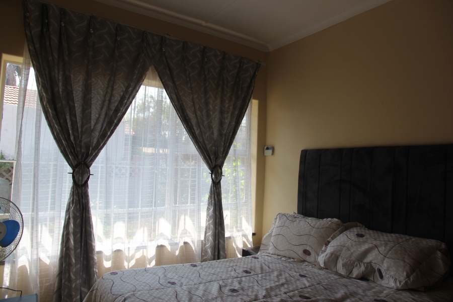 4 Bedroom Property for Sale in Illiondale Gauteng