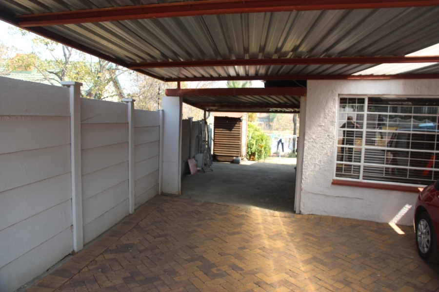 4 Bedroom Property for Sale in Illiondale Gauteng