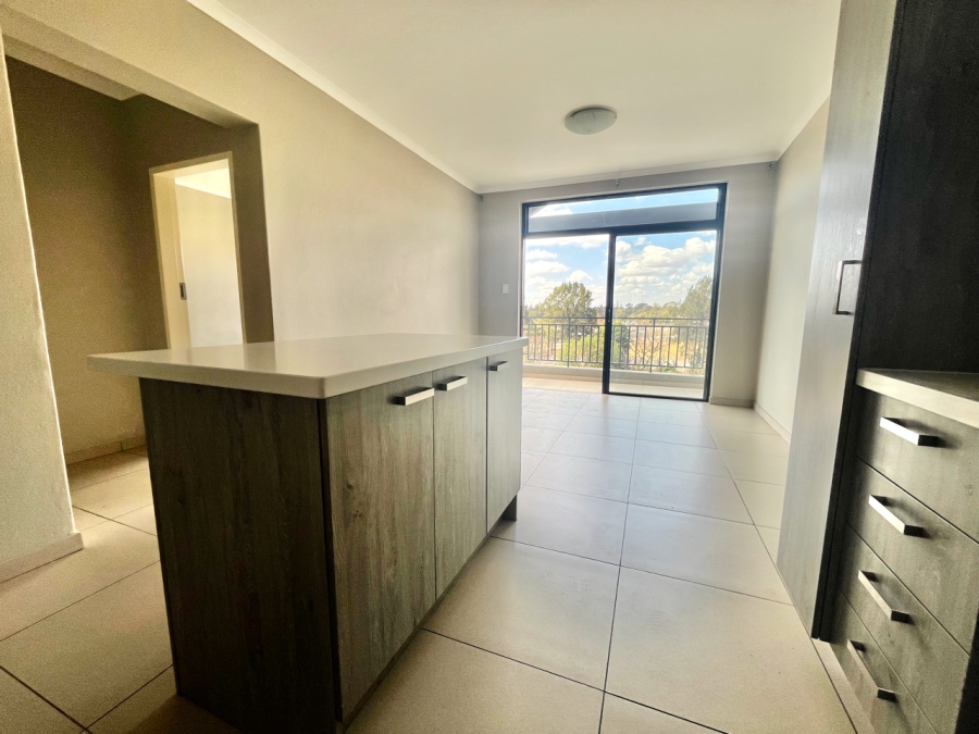 To Let 1 Bedroom Property for Rent in Erand Gardens Gauteng