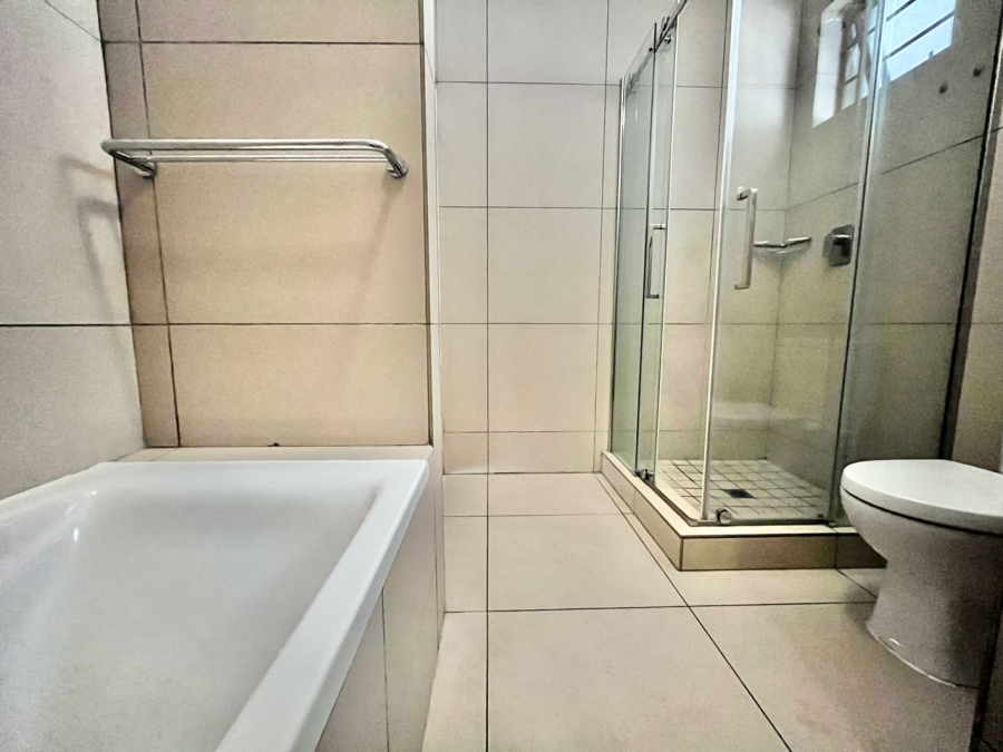 To Let 1 Bedroom Property for Rent in Erand Gardens Gauteng