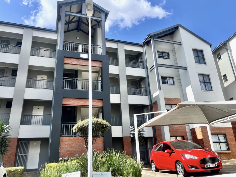 To Let 1 Bedroom Property for Rent in Erand Gardens Gauteng