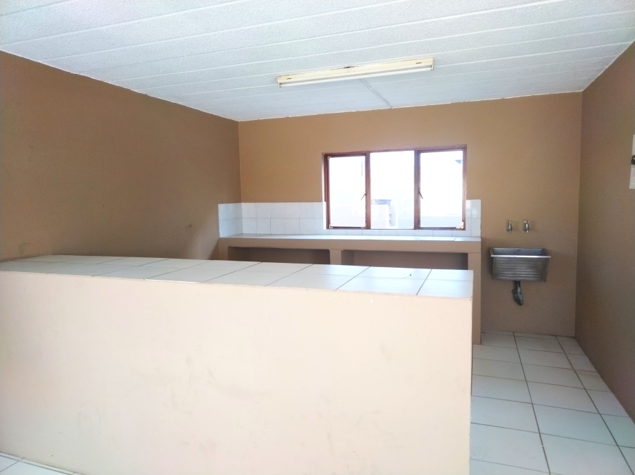 To Let 2 Bedroom Property for Rent in Morningside Manor Gauteng