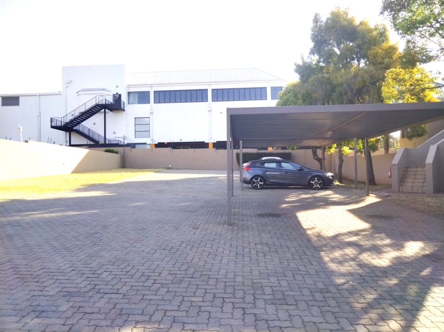 To Let 2 Bedroom Property for Rent in Morningside Manor Gauteng