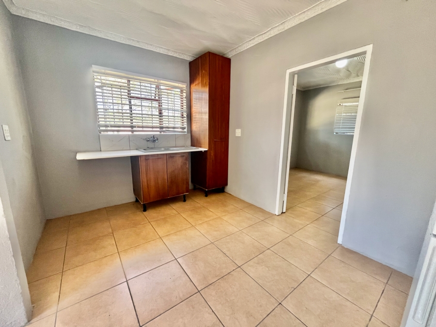 To Let 1 Bedroom Property for Rent in President Park Gauteng